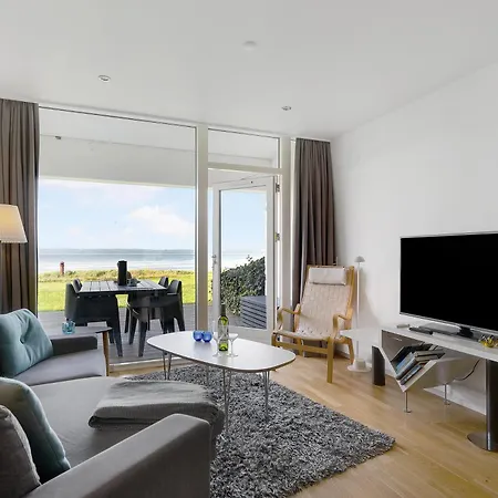 Ferienhaus Bright And Inviting By In First Row With Full Views Of Bay *