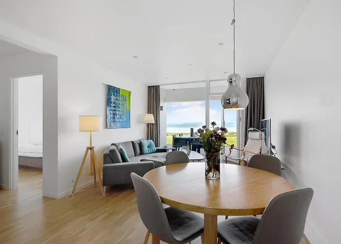 Ferienhaus Bright And Inviting By In First Row With Full Views Of Bay